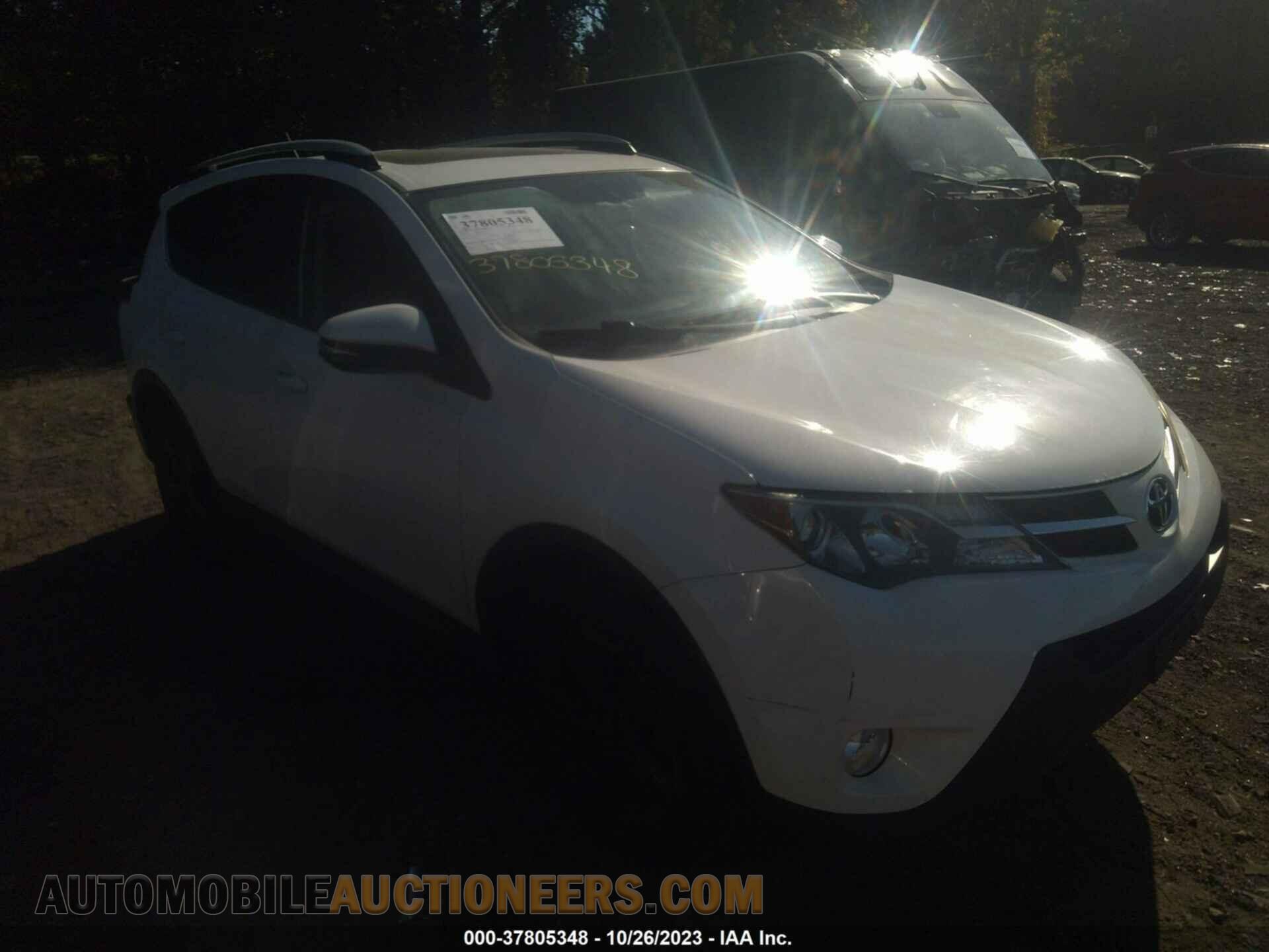 JTMRFREV8FD097609 TOYOTA RAV4 2015