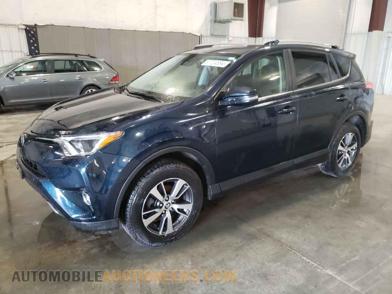 JTMRFREV8HJ155982 TOYOTA RAV4 2017