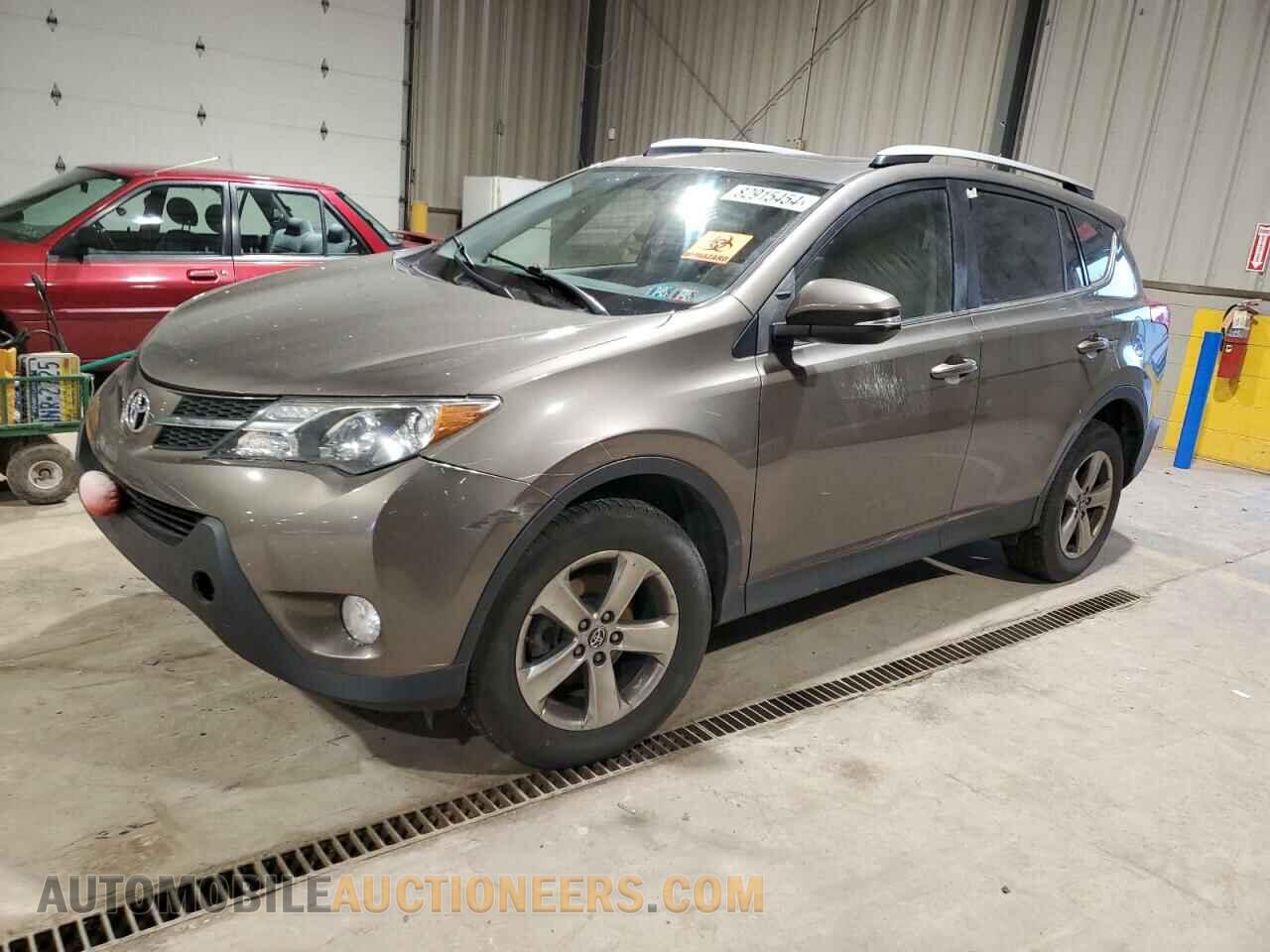 JTMRFREV9FD111467 TOYOTA RAV4 2015