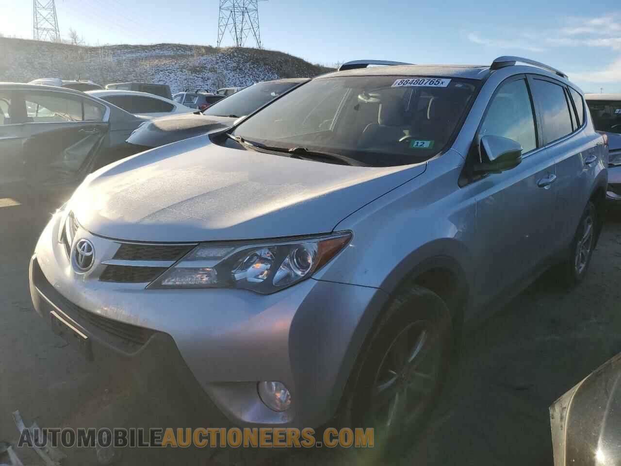 JTMRFREVXFD138600 TOYOTA RAV4 2015