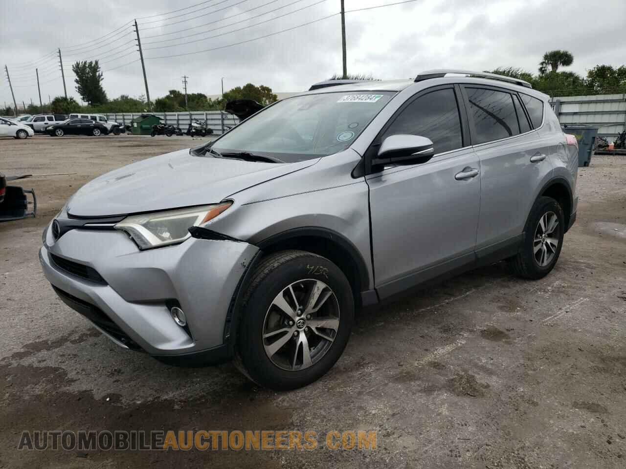 JTMWFREV1JD126461 TOYOTA RAV4 2018