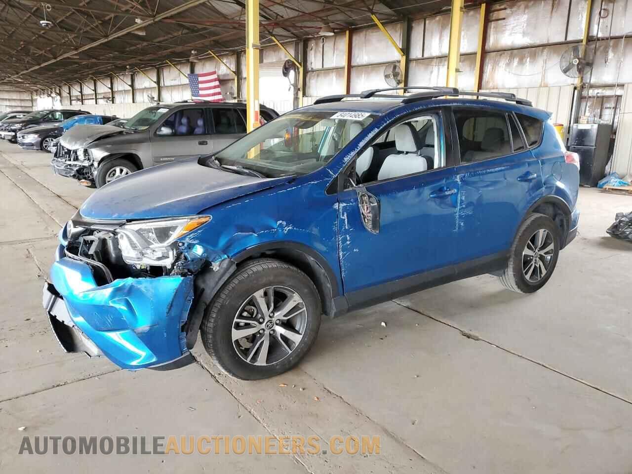 JTMWFREV3HJ114064 TOYOTA RAV4 2017