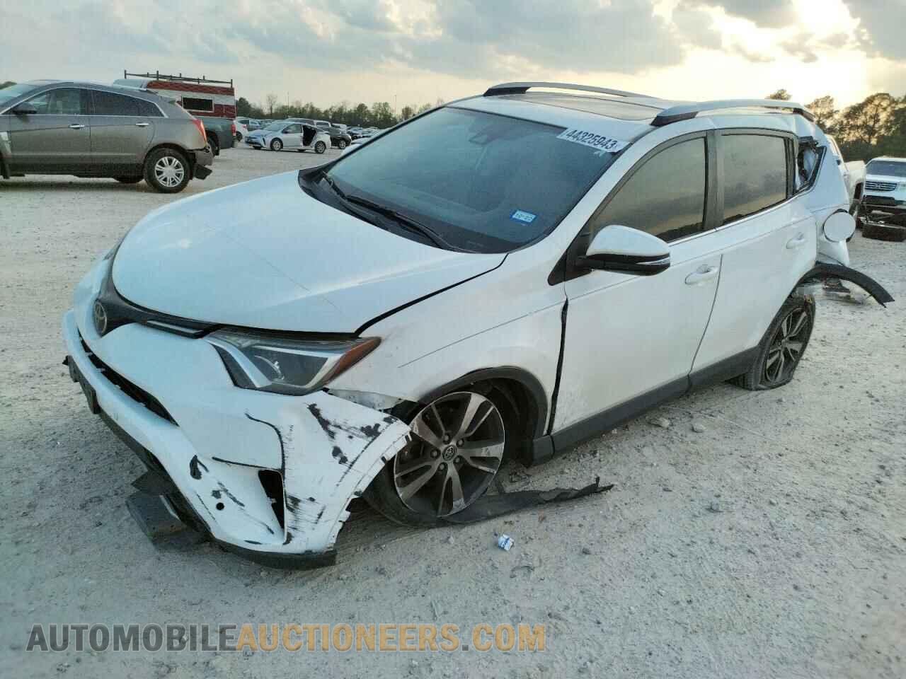 JTMWFREV4JD115048 TOYOTA RAV4 2018