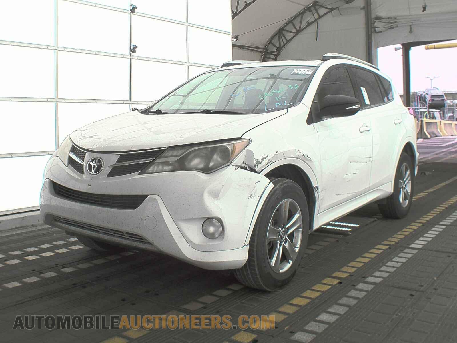JTMWFREV5FD068233 Toyota RAV4 2015