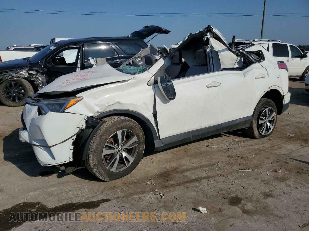 JTMWFREV6JD117996 TOYOTA RAV4 2018