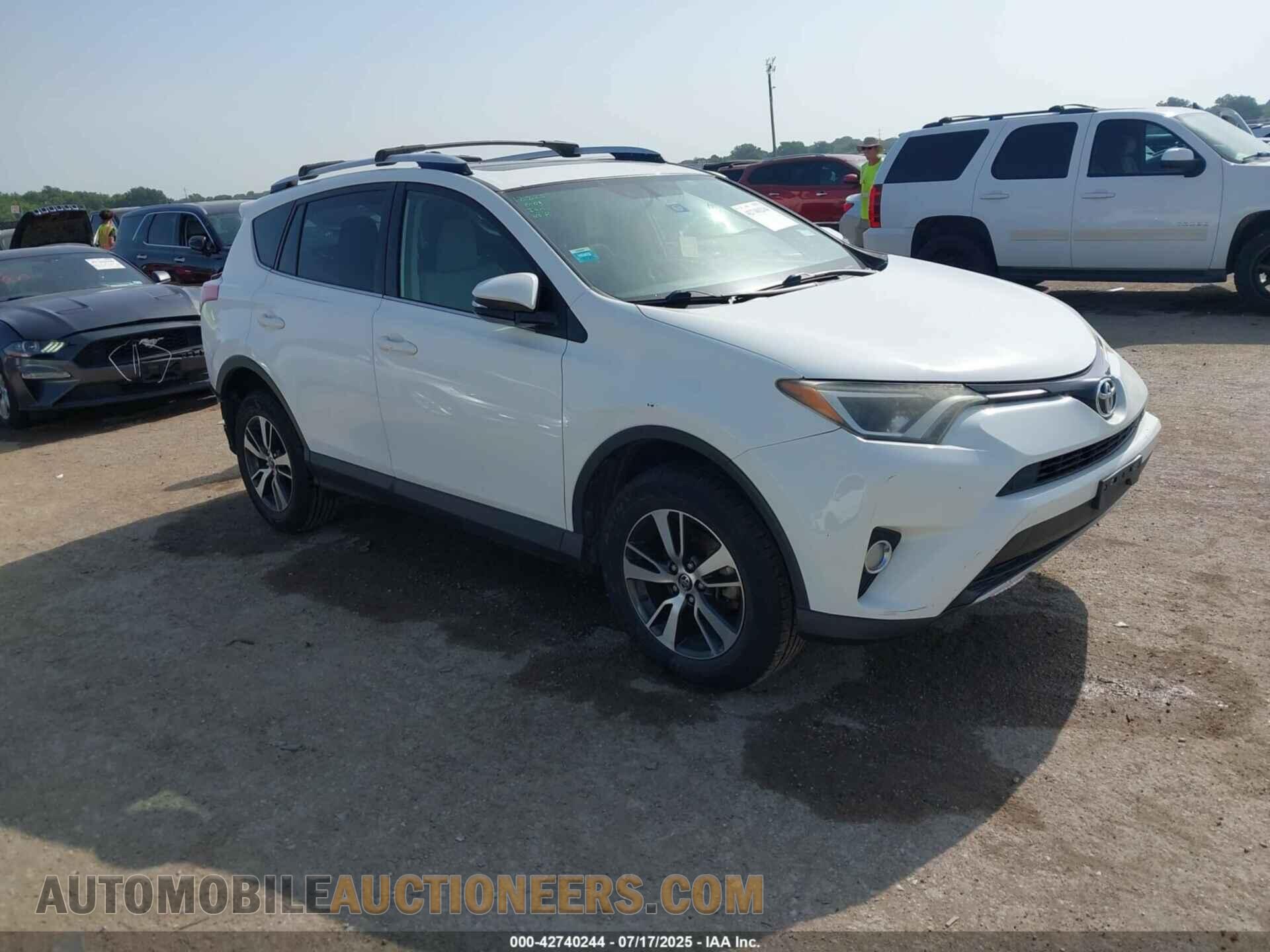 JTMWFREV7GJ090608 TOYOTA RAV4 2016