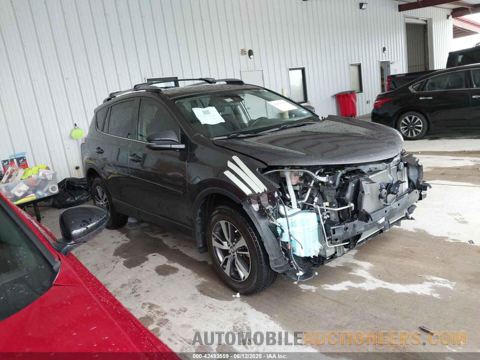 JTMWFREV8HJ708813 TOYOTA RAV4 2017