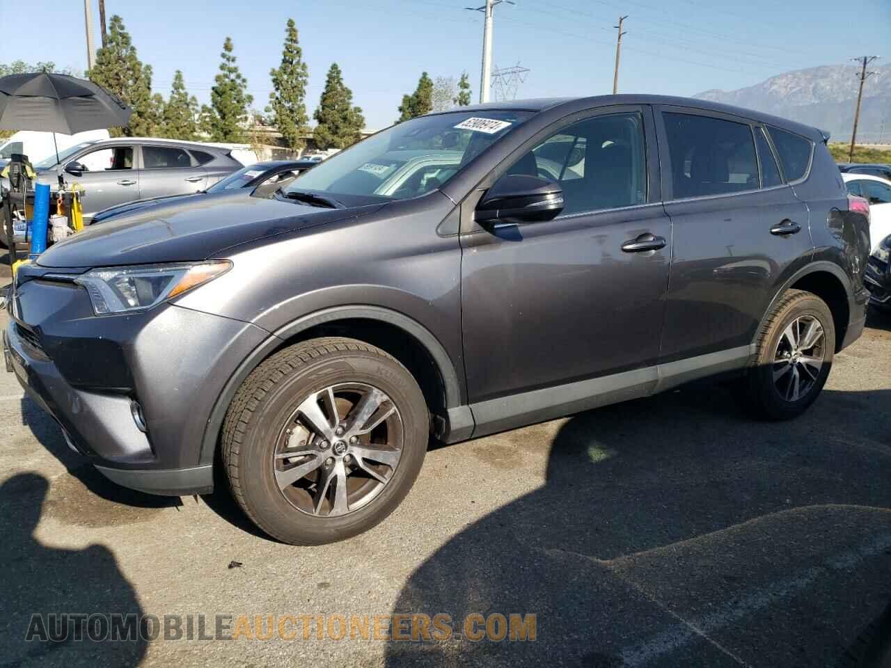 JTMWFREV8JJ748024 TOYOTA RAV4 2018