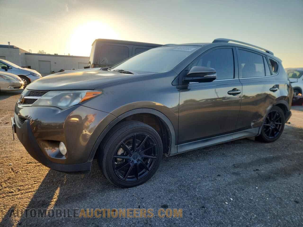 JTMWFREVXFD069913 TOYOTA RAV4 2015