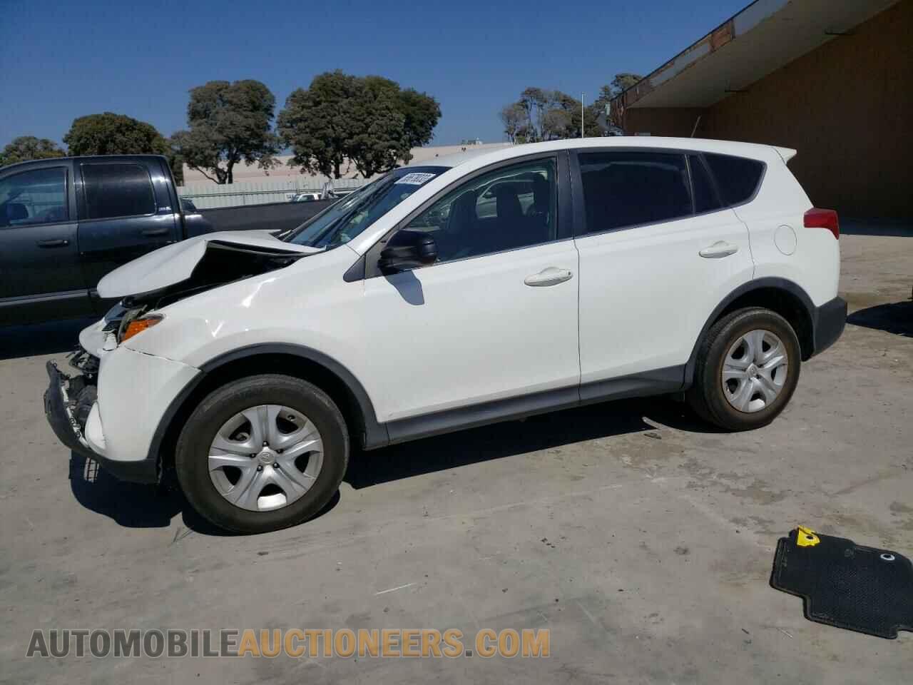 JTMZFREV2FJ038654 TOYOTA RAV4 2015