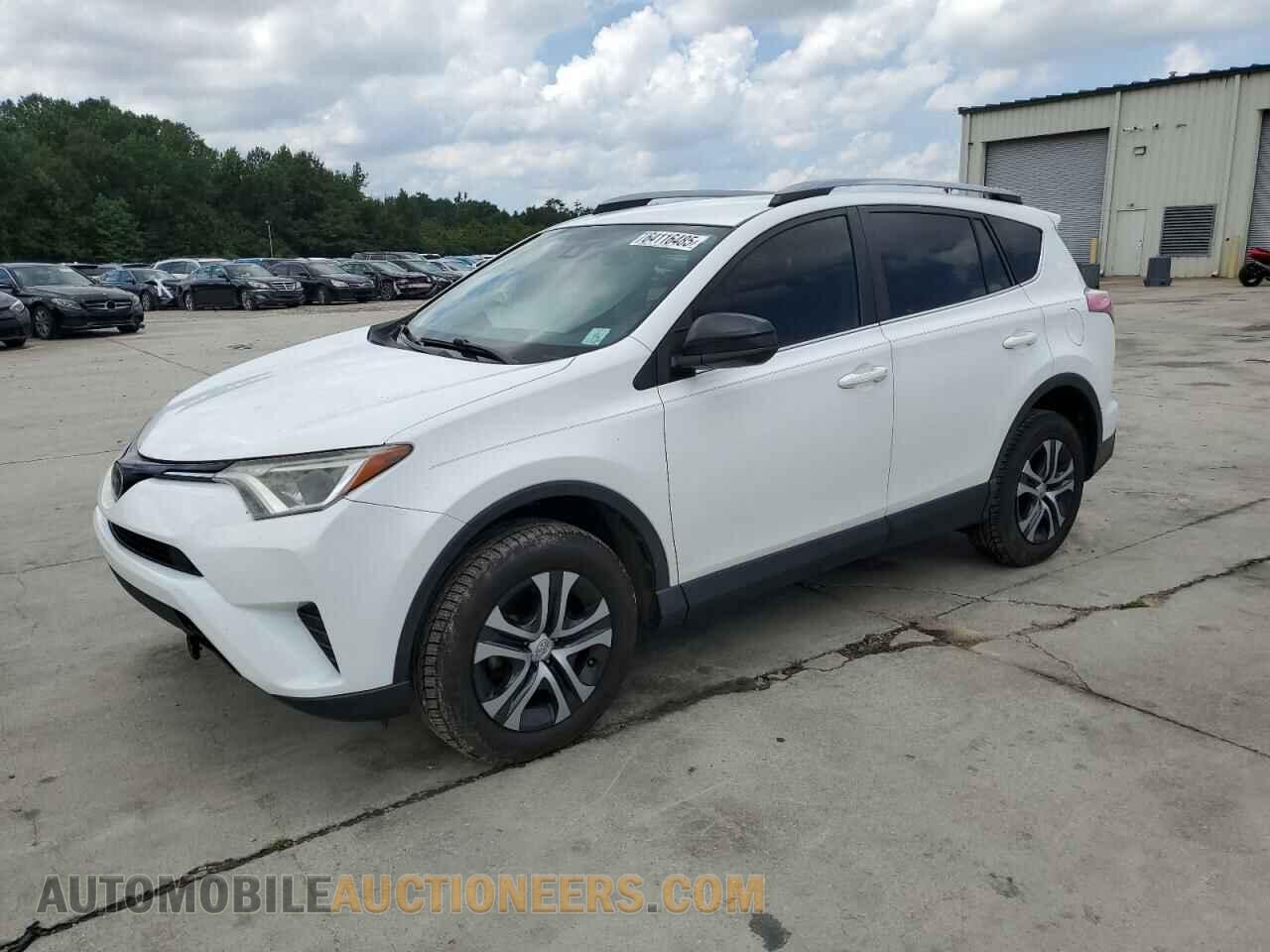 JTMZFREV2HD092831 TOYOTA RAV4 2017
