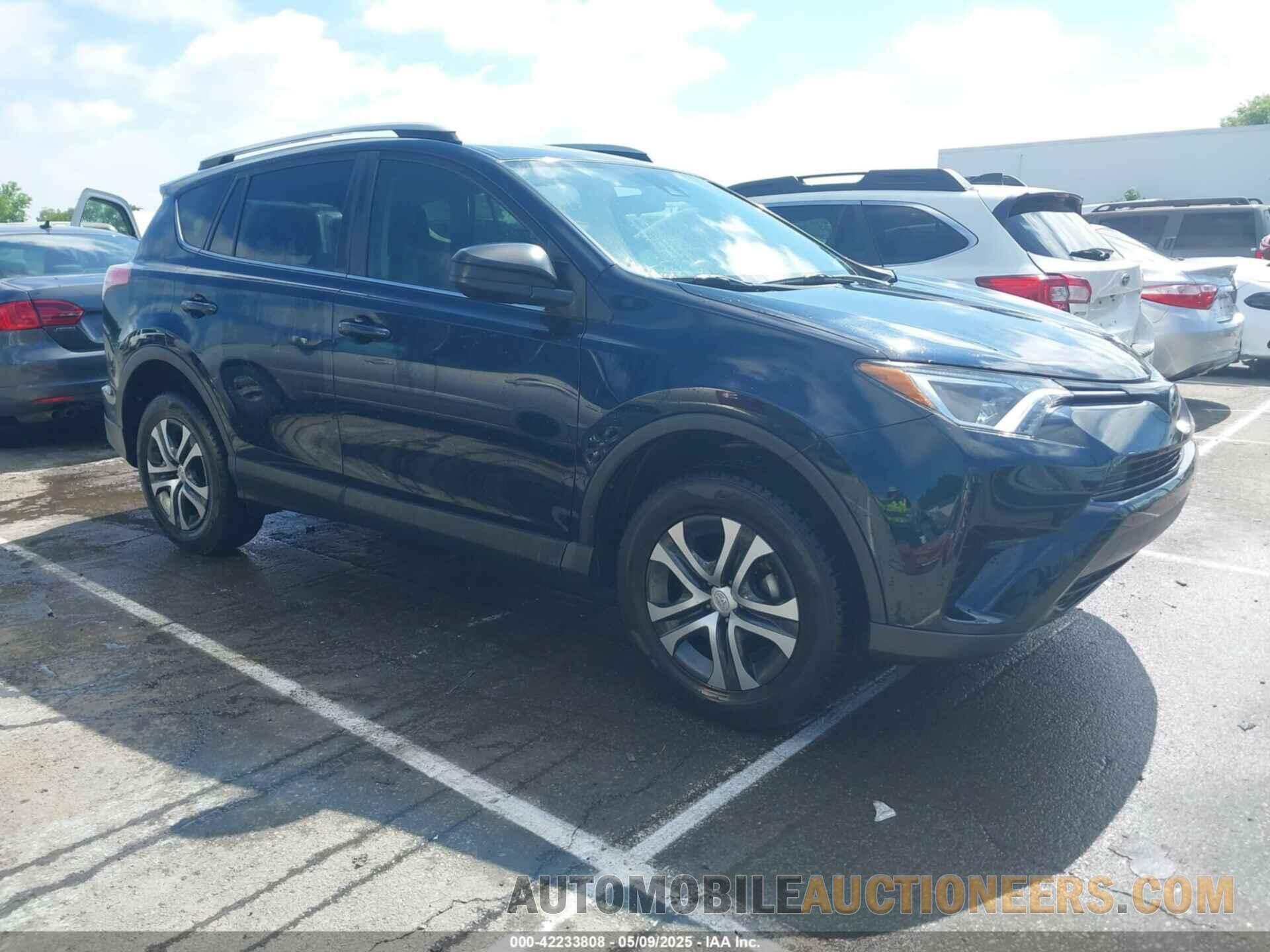 JTMZFREV3HJ712555 TOYOTA RAV4 2017