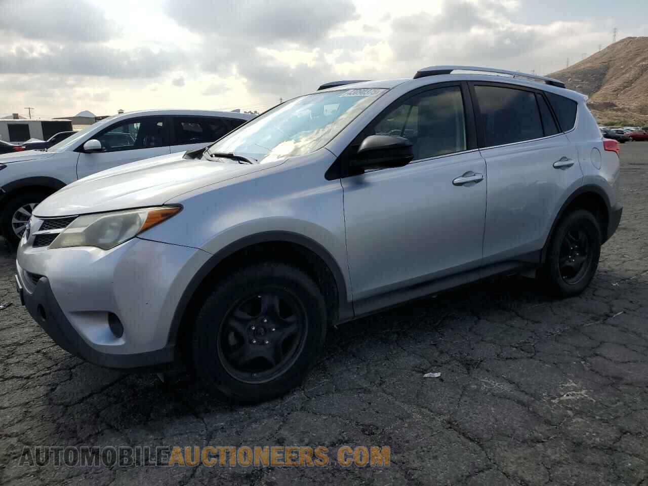 JTMZFREV6FD048389 TOYOTA RAV4 2015