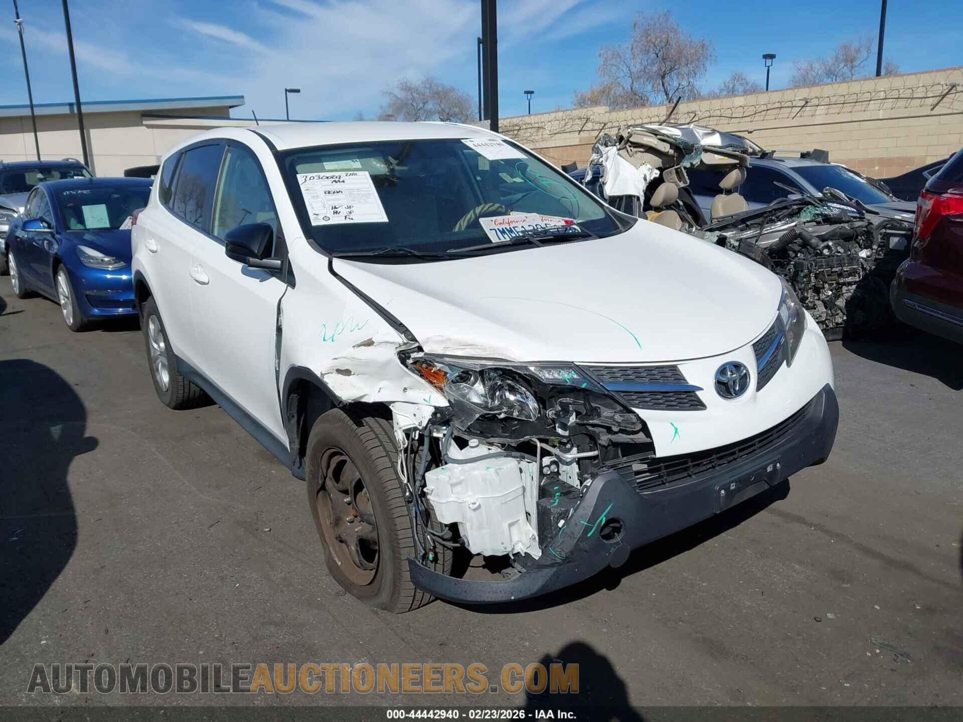 JTMZFREV6FD068075 TOYOTA RAV4 2015