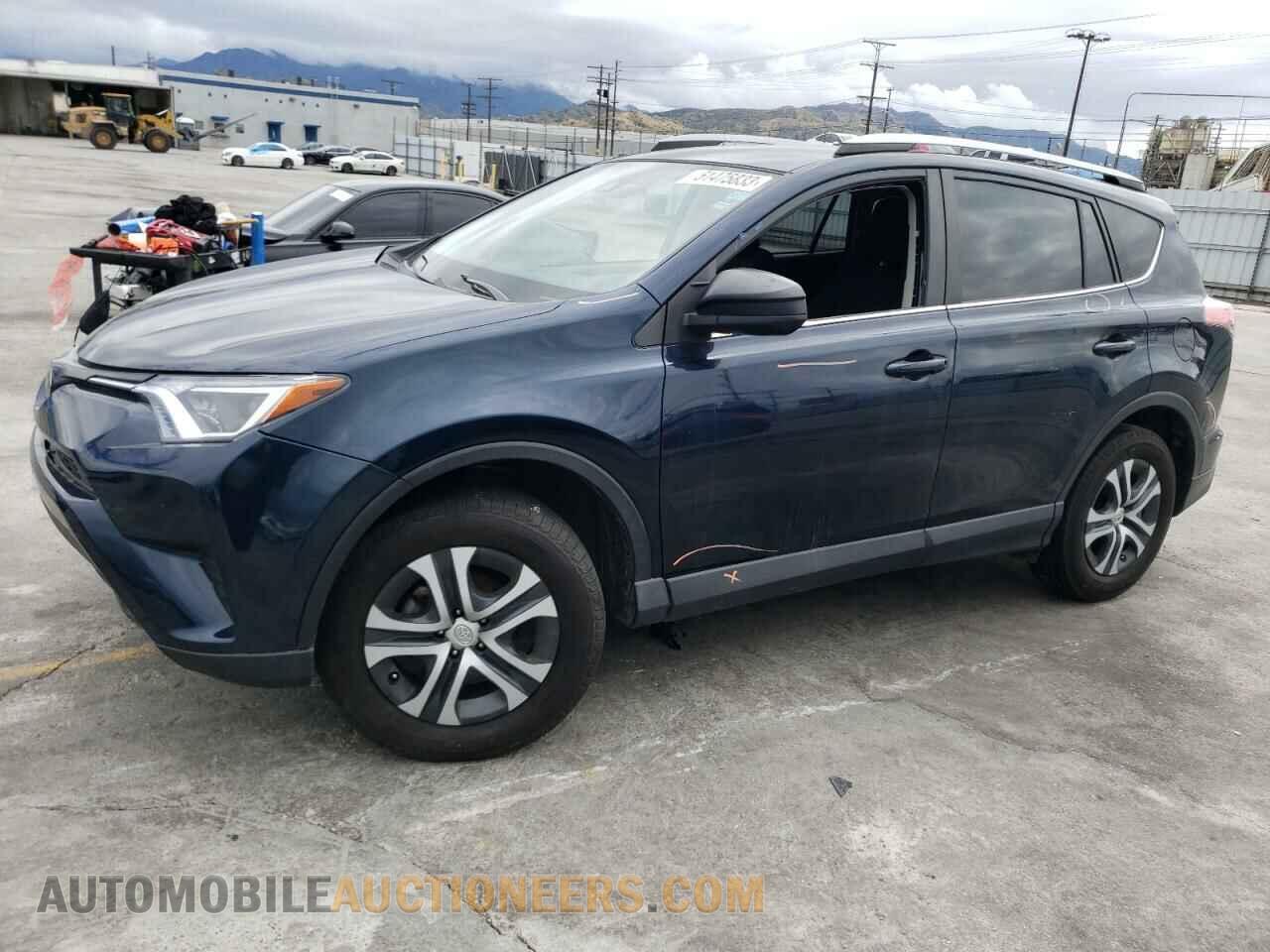 JTMZFREV7JJ185447 TOYOTA RAV4 2018