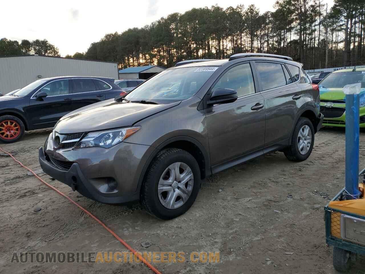 JTMZFREV9FD052355 TOYOTA RAV4 2015