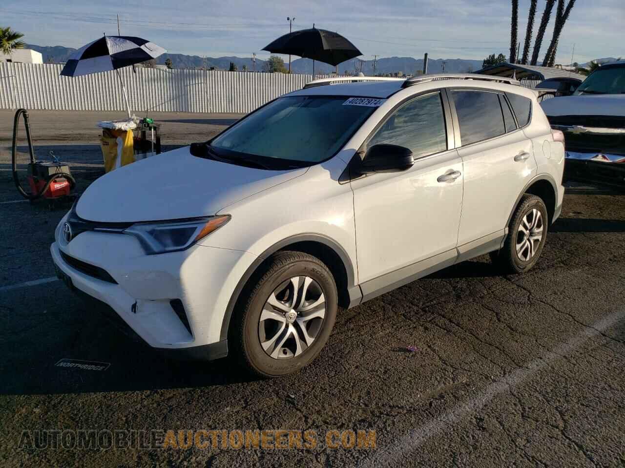 JTMZFREVXGJ070589 TOYOTA RAV4 2016