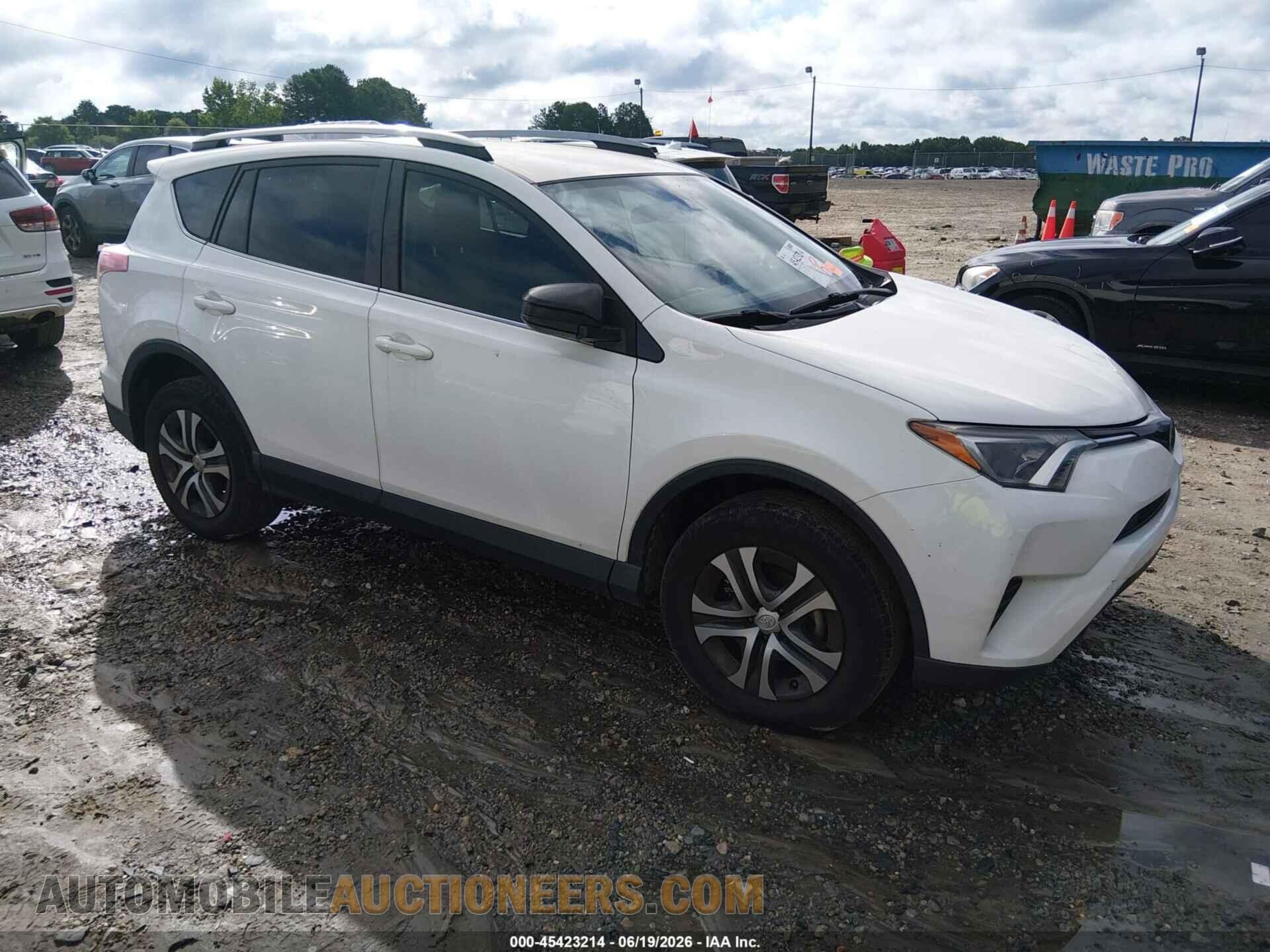 JTMZFREVXHJ715744 TOYOTA RAV4 2017