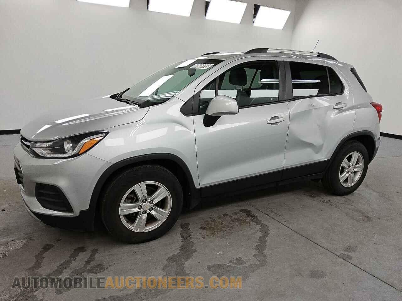 KL7CJLSM2MB374452 CHEVROLET TRAX 2021