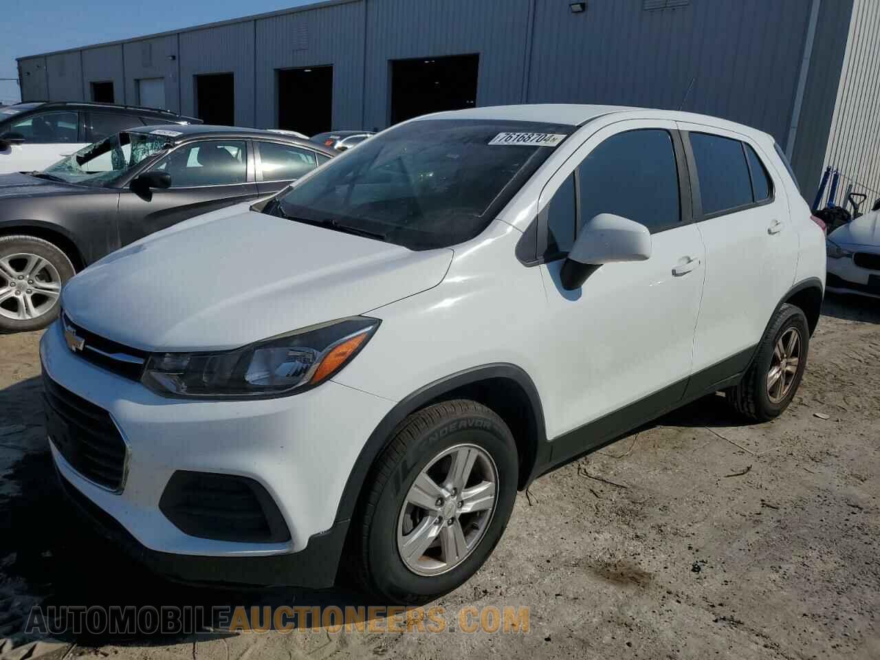 KL7CJNSB3JB622892 CHEVROLET TRAX 2018