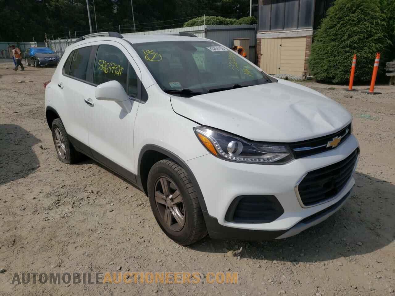 KL7CJPSB4JB614621 CHEVROLET TRAX 2018