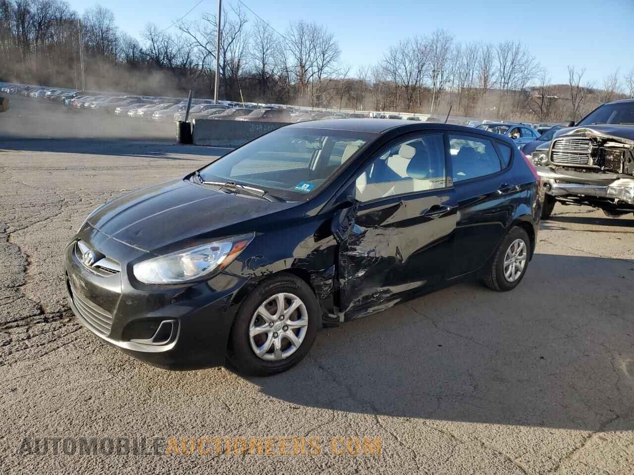 KMHCT5AE3DU071845 HYUNDAI ACCENT 2013