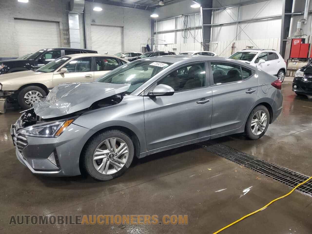 KMHD84LF4KU781663 HYUNDAI ELANTRA 2019