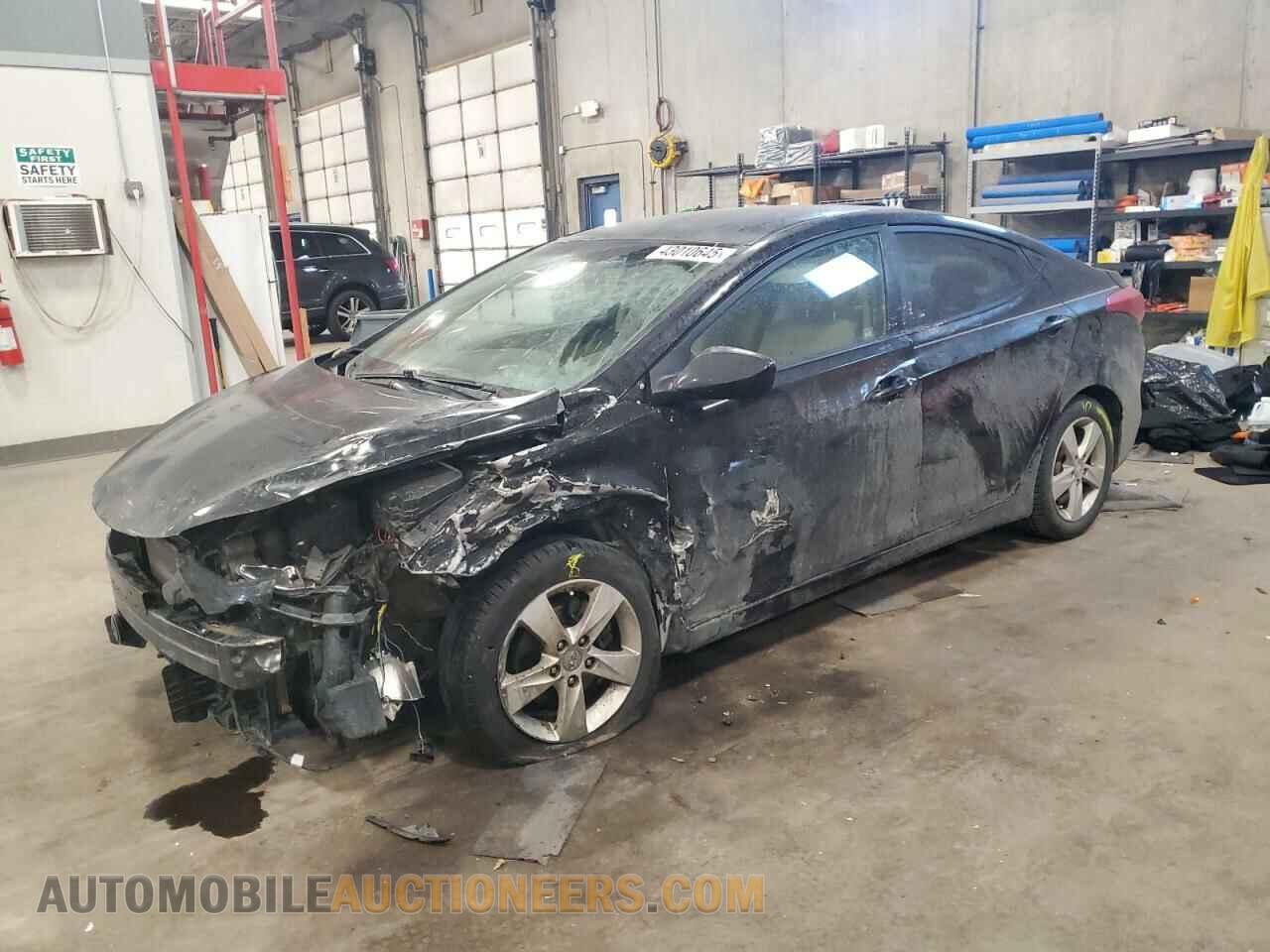 KMHDH4AE2BU106906 HYUNDAI ELANTRA 2011