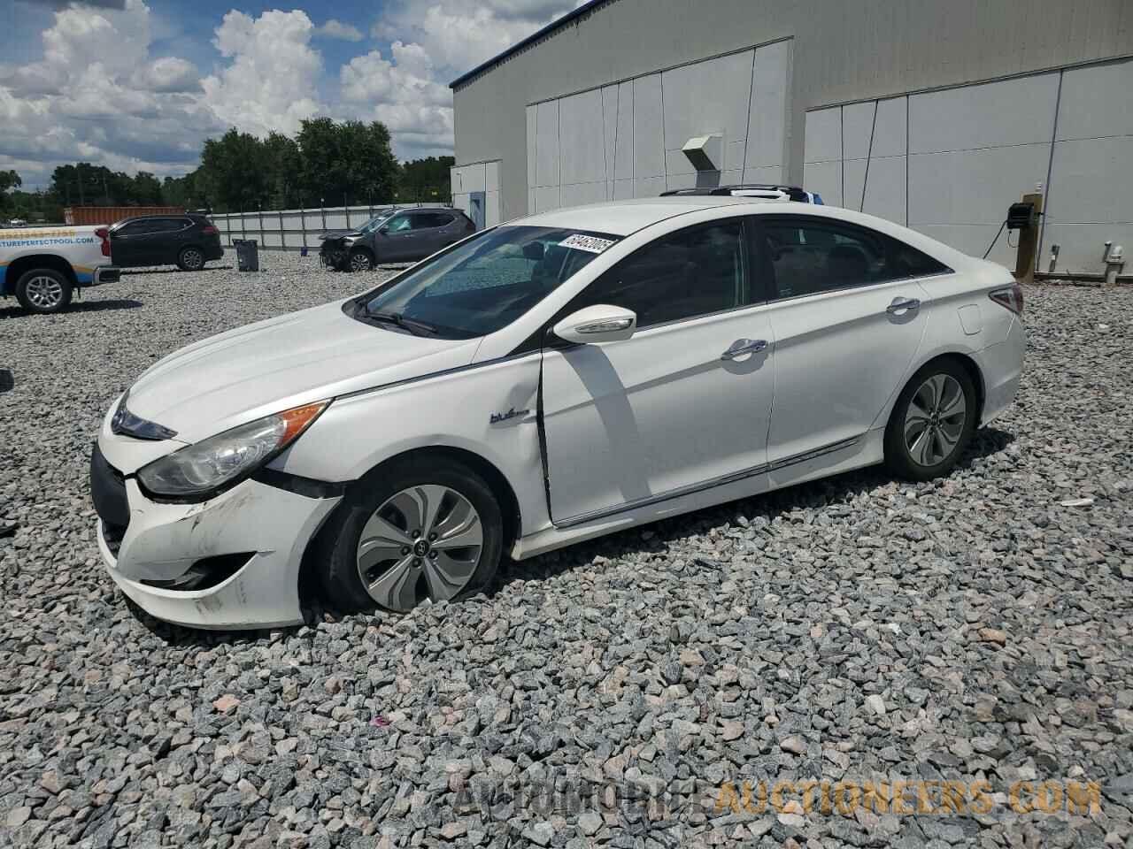 KMHEC4A46DA089087 HYUNDAI SONATA 2013