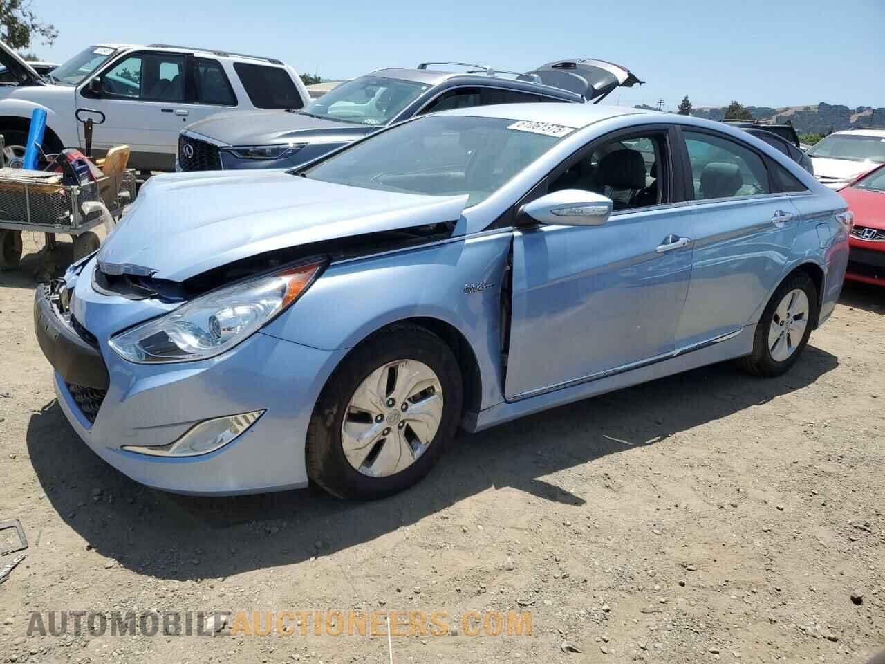 KMHEC4A4XFA133708 HYUNDAI SONATA 2015