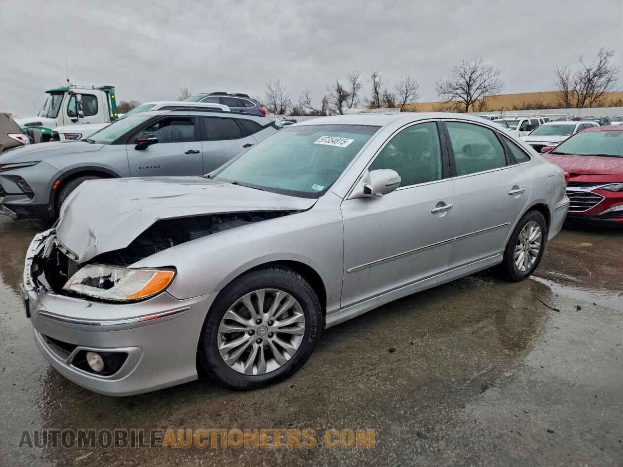 KMHFC4DF3BA538711 HYUNDAI AZERA 2011
