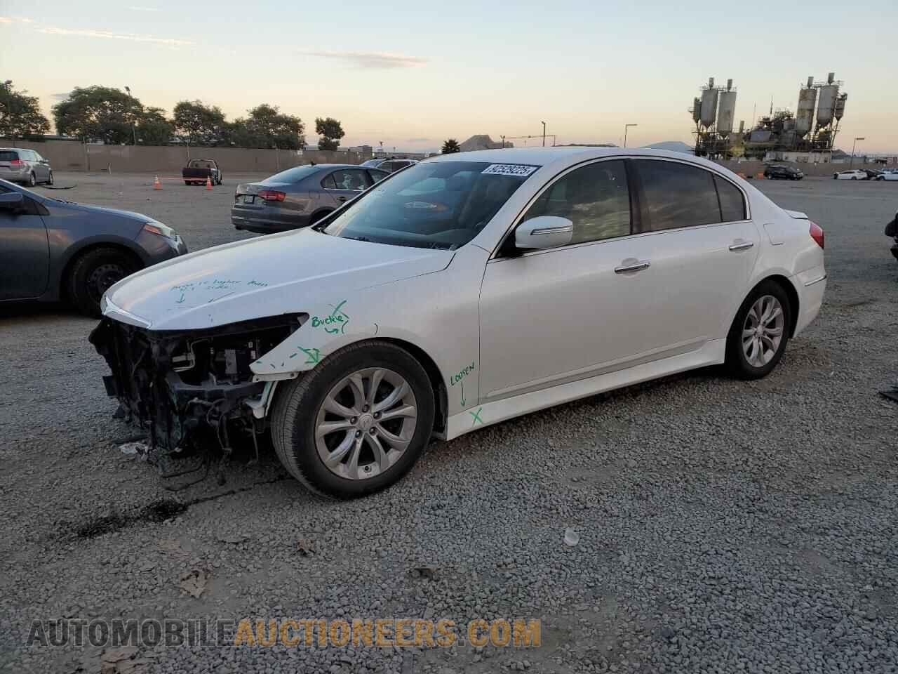 KMHGC4DD2CU152607 HYUNDAI GENESIS 2012