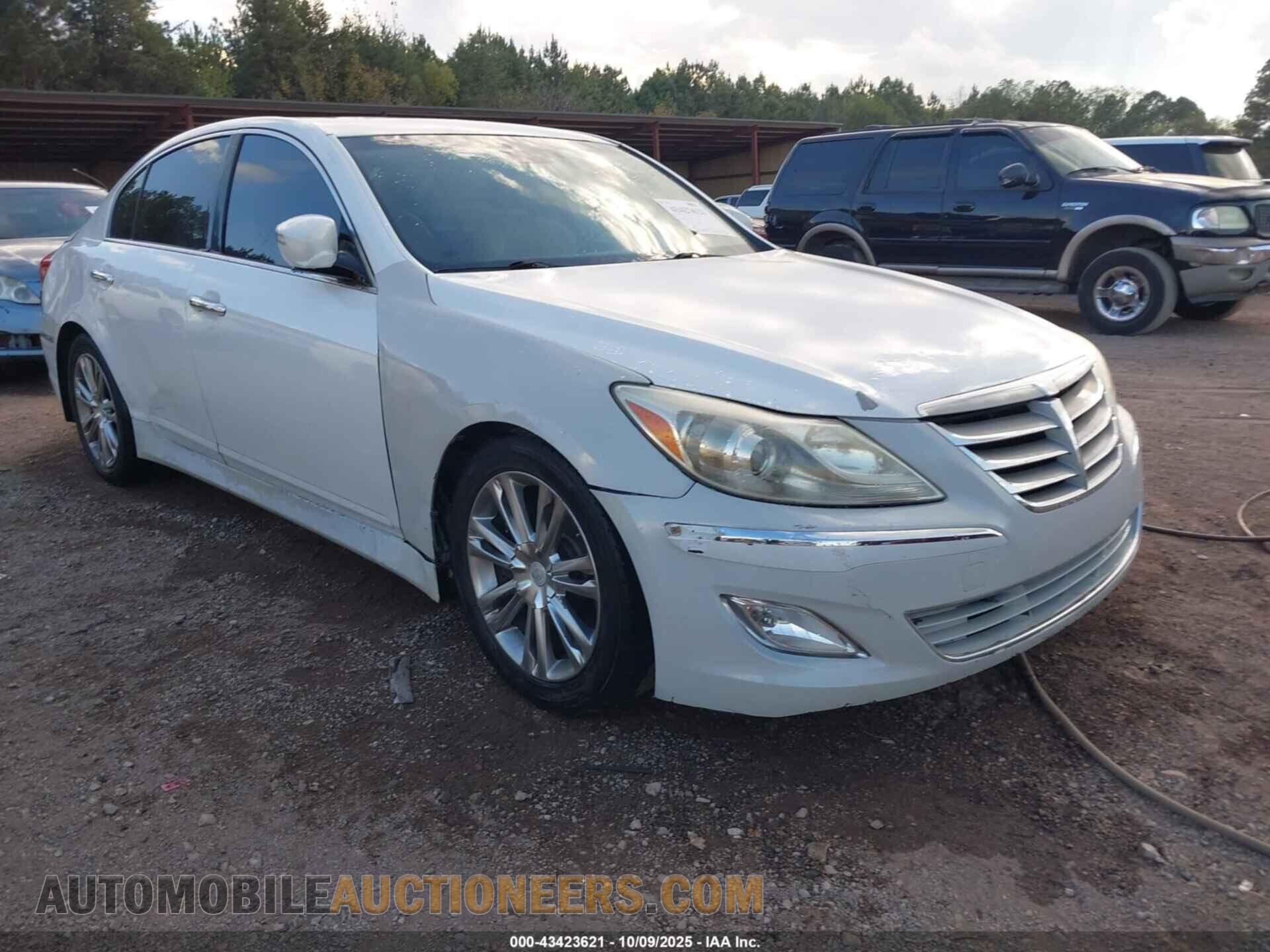 KMHGC4DD3CU211874 HYUNDAI GENESIS 2012