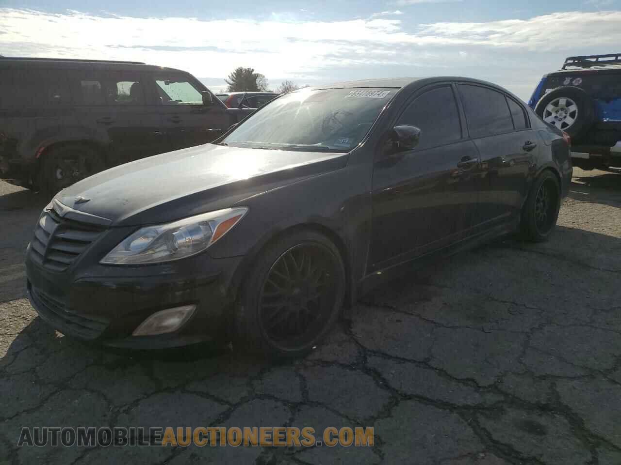 KMHGC4DD7CU151758 HYUNDAI GENESIS 2012