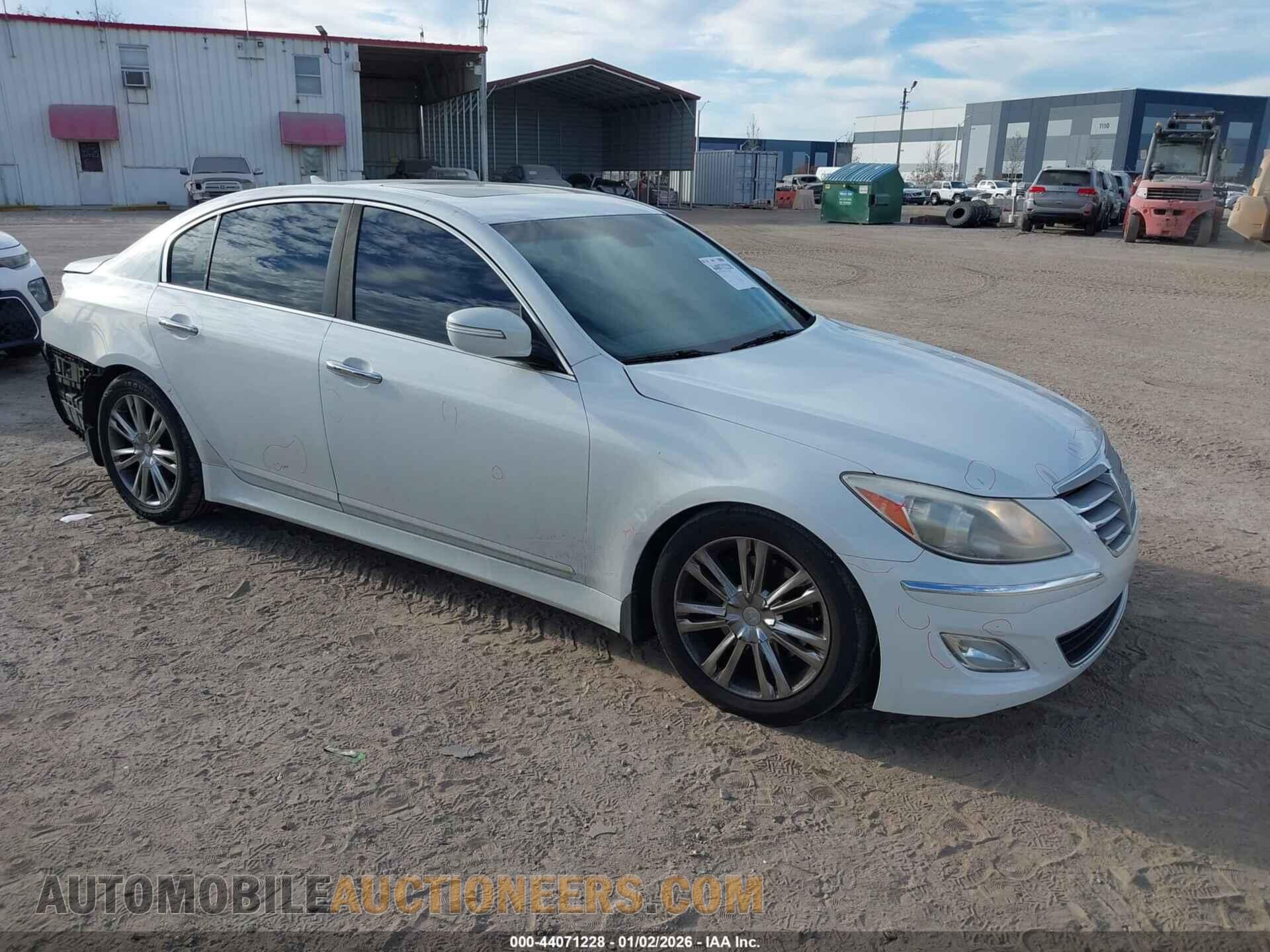 KMHGC4DD7CU176322 HYUNDAI GENESIS 2012