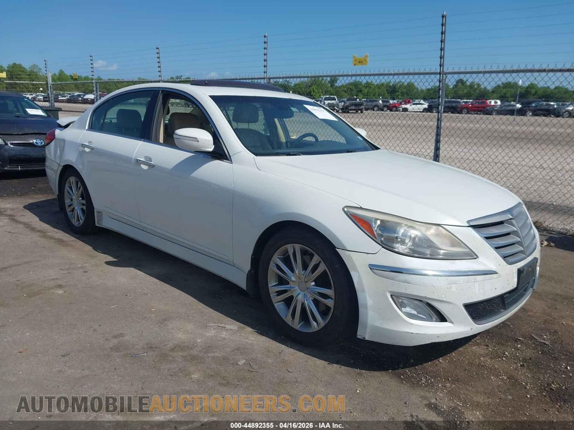 KMHGC4DD7CU199261 HYUNDAI GENESIS 2012