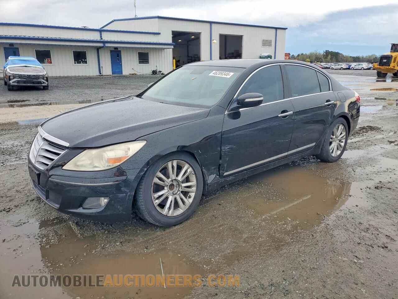 KMHGC4DF0BU133621 HYUNDAI GENESIS 2011