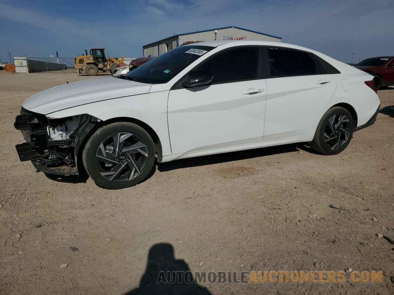 KMHLM4DG8SU917579 HYUNDAI ELANTRA 2025