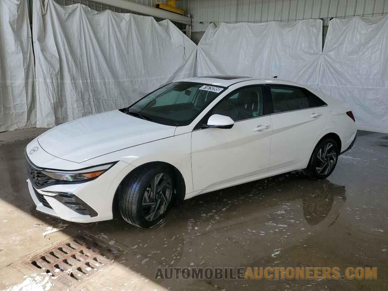 KMHLS4DG4SU907556 HYUNDAI ELANTRA 2025