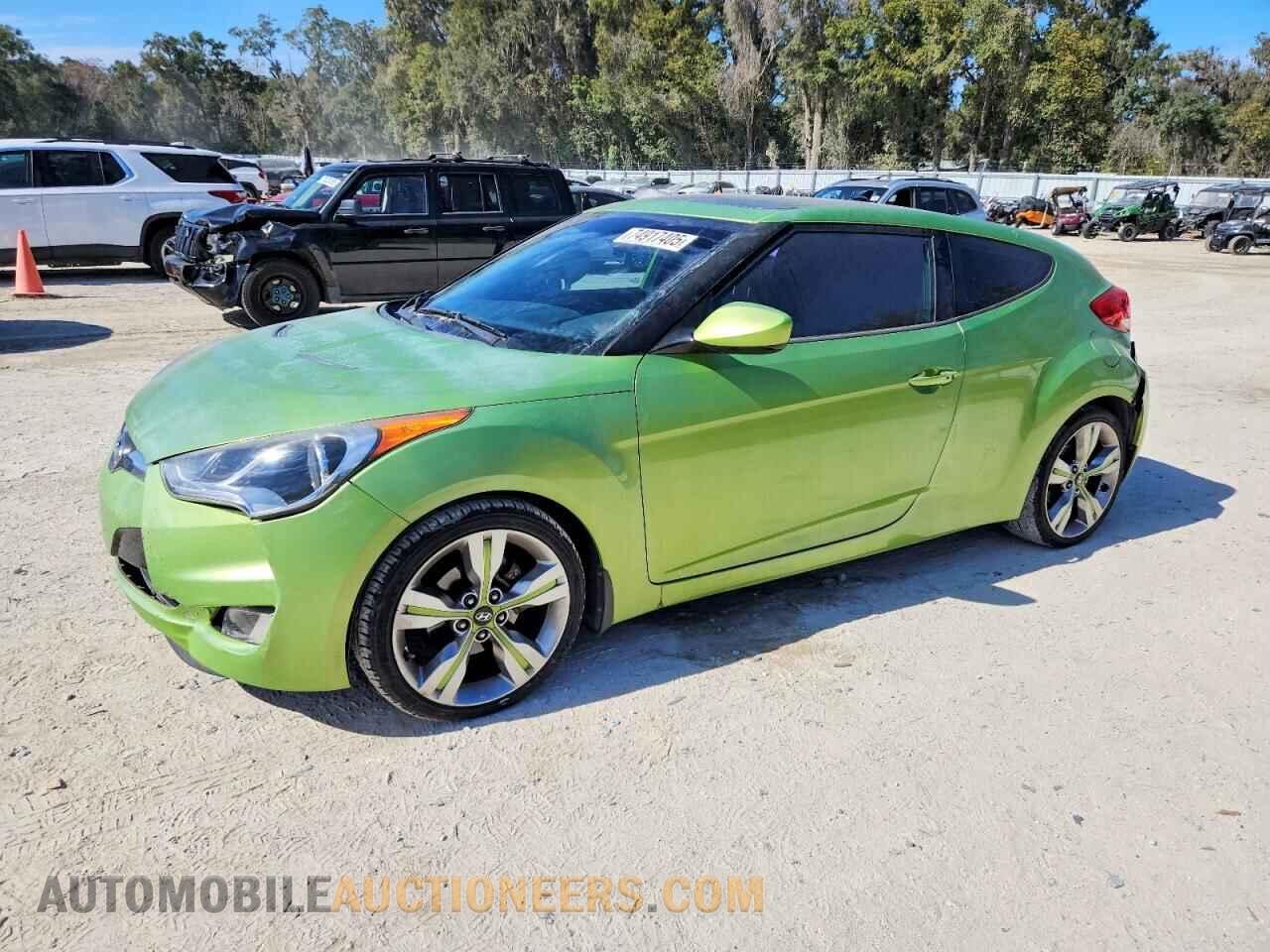 KMHTC6AD0CU068221 HYUNDAI VELOSTER 2012