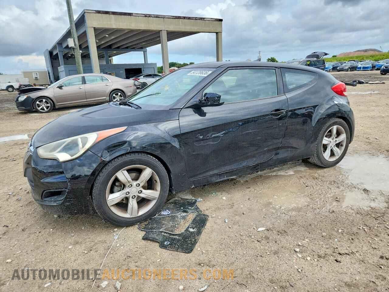 KMHTC6AD1DU088043 HYUNDAI VELOSTER 2013