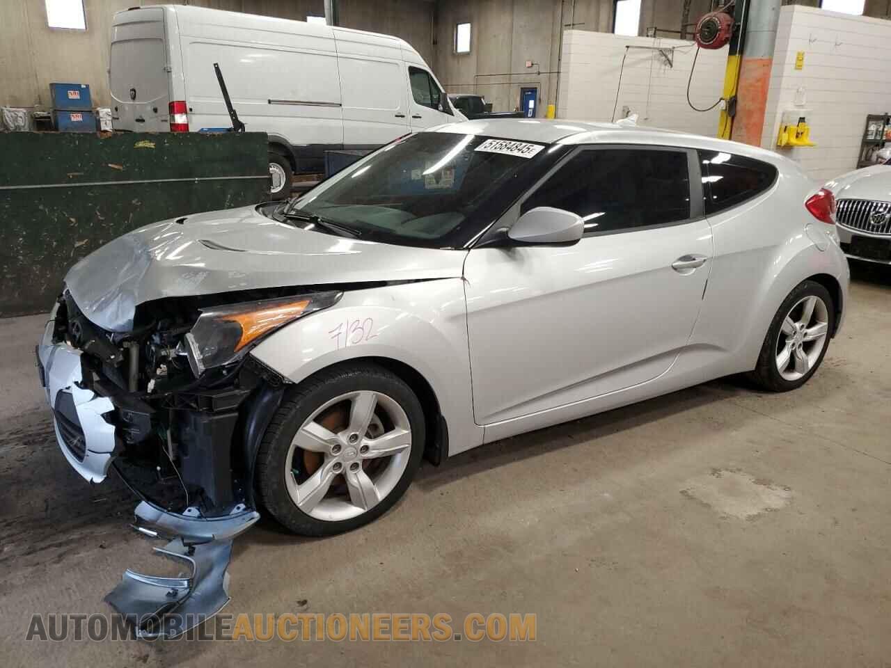 KMHTC6AD2CU020056 HYUNDAI VELOSTER 2012