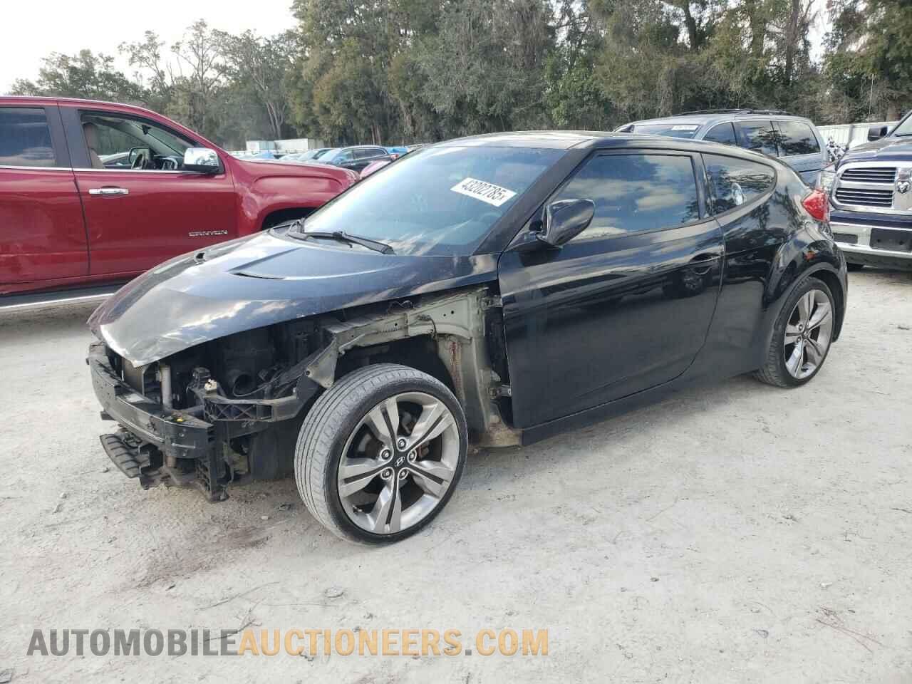 KMHTC6AD2CU048200 HYUNDAI VELOSTER 2012