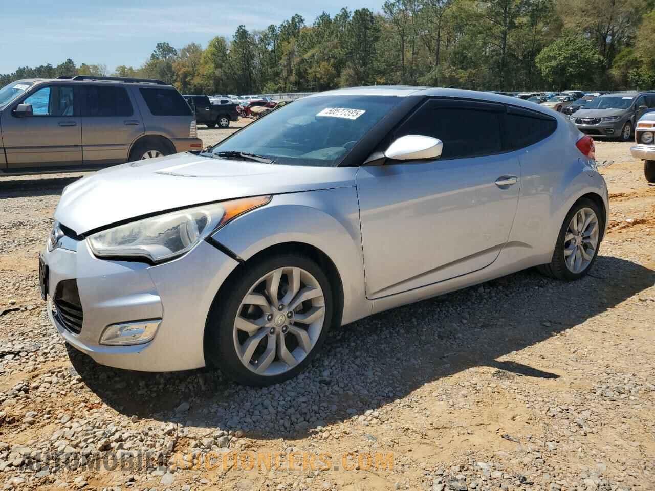 KMHTC6AD5CU037305 HYUNDAI VELOSTER 2012