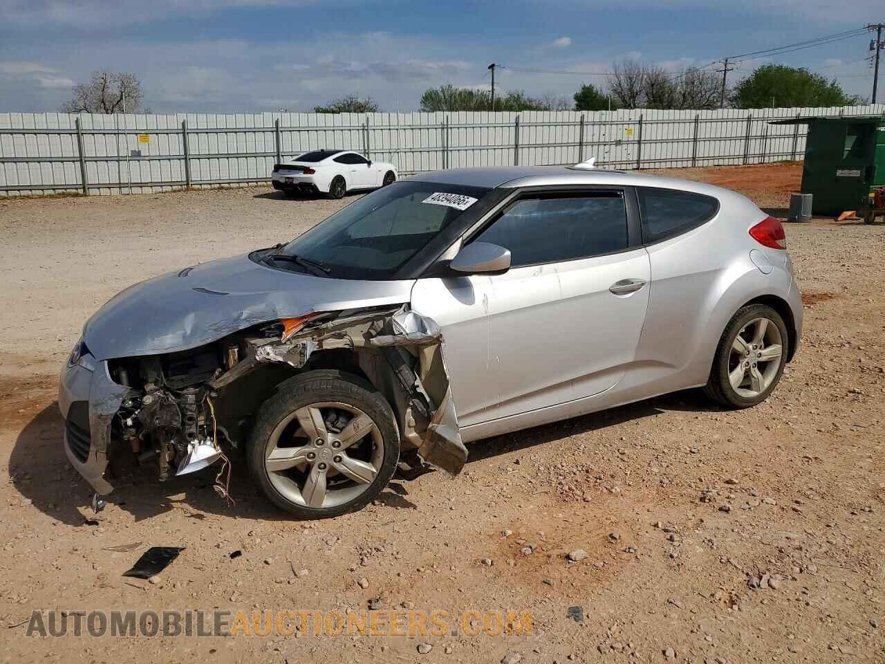 KMHTC6AD7CU039749 HYUNDAI VELOSTER 2012