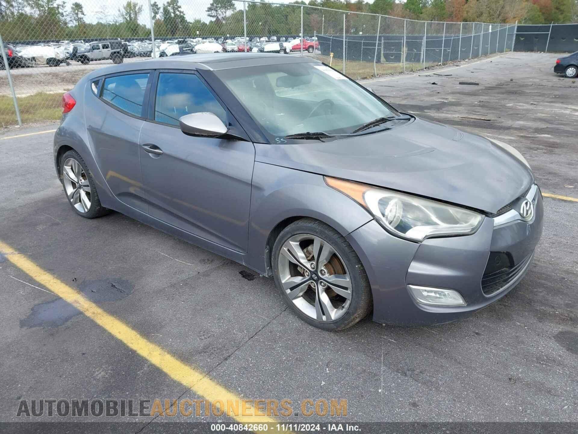 KMHTC6AD8CU031871 HYUNDAI VELOSTER 2012