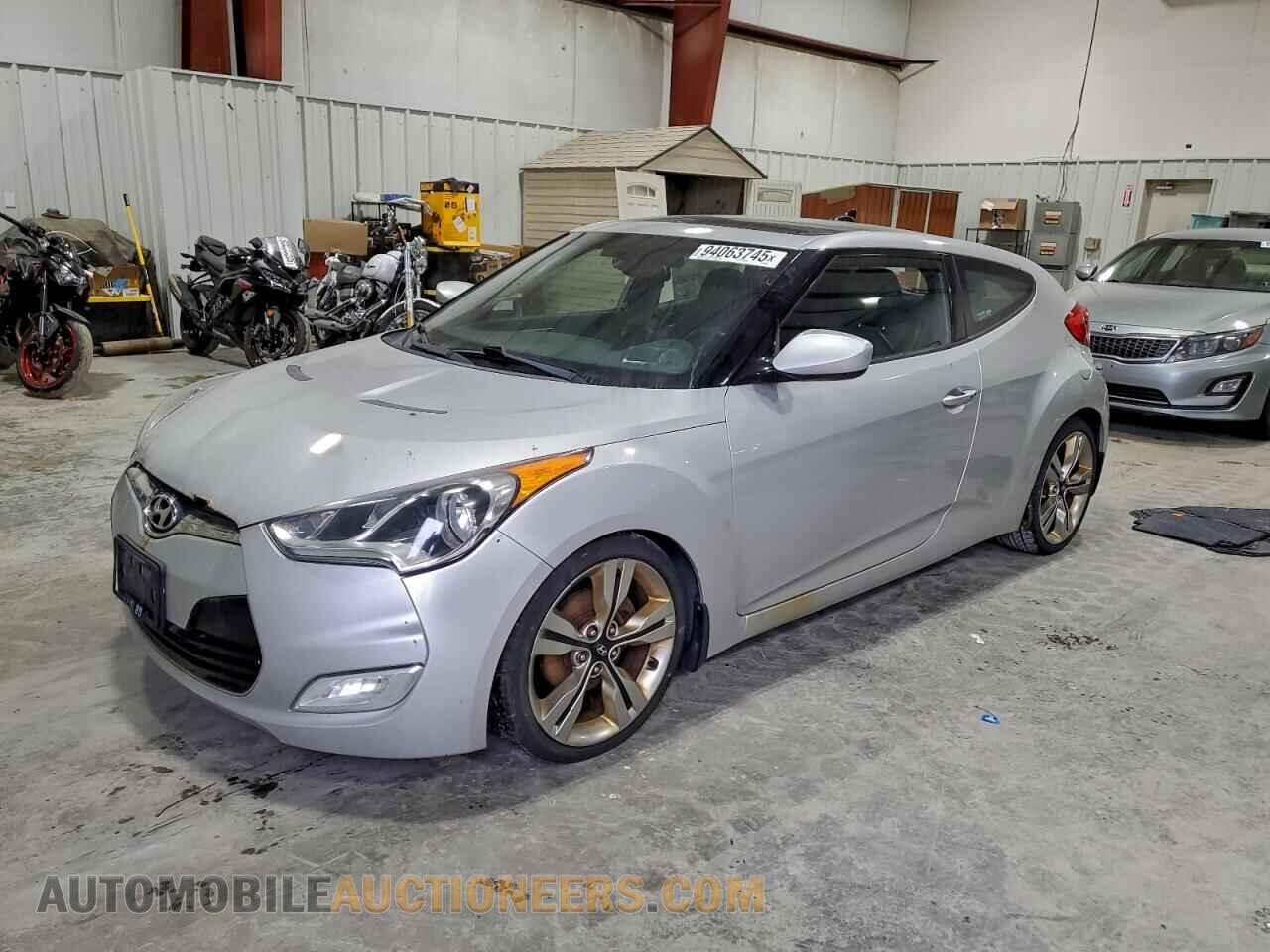 KMHTC6AD8CU080360 HYUNDAI VELOSTER 2012