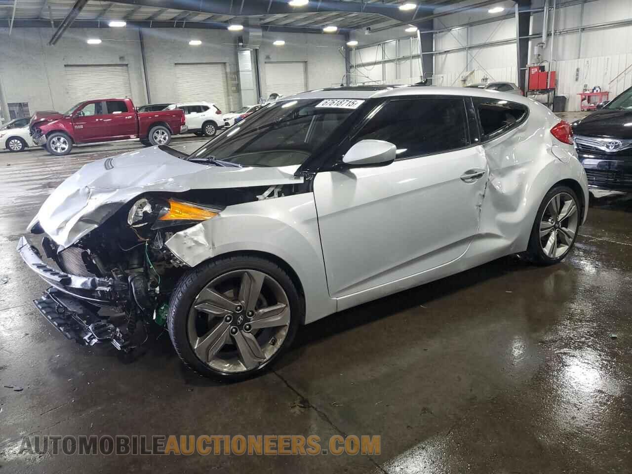 KMHTC6AD9CU032530 HYUNDAI VELOSTER 2012