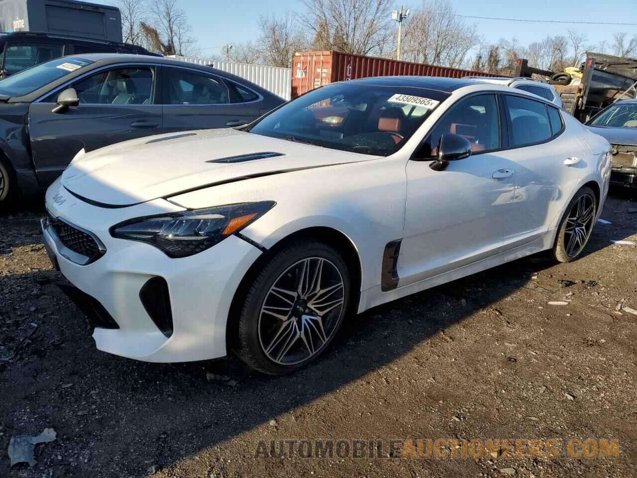KNAE45LC3N6111625 KIA STINGER 2022