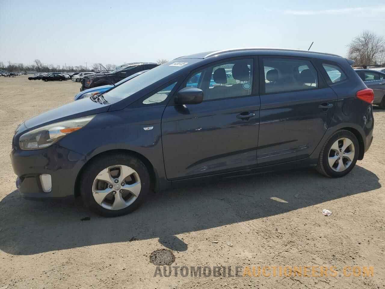 KNAHT8A31G7126626 KIA RONDO 2016